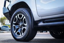 2025 Toyota HILUX SR5