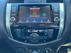 2025 Nissan Navara ST-X