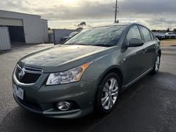 2014 Holden
                Cruze SRi