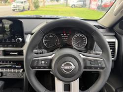 2026 NISSAN NAVARA