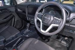 2023 Isuzu
                D-MAX SX