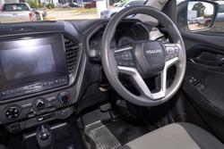 2023 Isuzu
                D-MAX SX