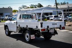 2025 Toyota HILUX Workmate