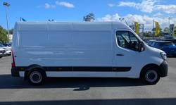 2024 RENAULT MASTER LWB