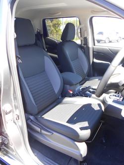 2025 Nissan Navara ST