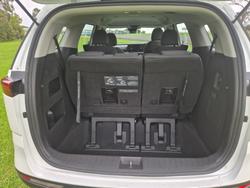 2022 Kia Carnival S