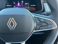 2026 Renault Trafic MY26 SWB Premium