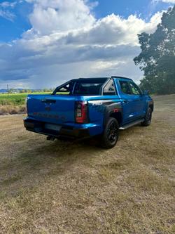 2025 NISSAN NAVARA ST-X