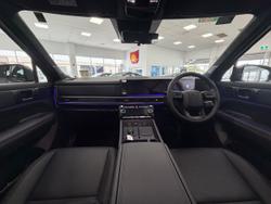 2025 Hyundai
Santa Fe Hybrid Calligraphy