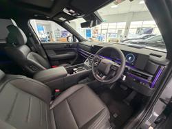 2025 Hyundai
Santa Fe Hybrid Calligraphy