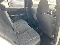 2024 MITSUBISHI
ECLIPSE CROSS ES