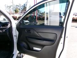 2020 MITSUBISHI
TRITON GLX ADAS (4x4)
