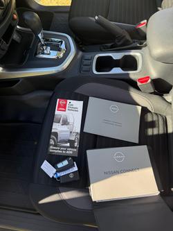 2022 NISSAN NAVARA SL