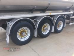 2013 Marshall Lethlean Fuel Tanker B Double Set