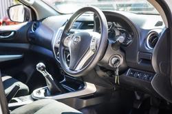 2017 NISSAN NAVARA RX (4x2)