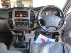 2003 Toyota Landcruiser Standard HZJ105R White