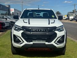 2025 Isuzu D-MAX BLADE