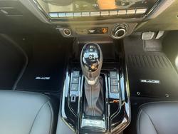 2025 Isuzu D-MAX BLADE