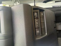 2026 NISSAN NAVARA SL