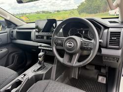 2026 NISSAN NAVARA SL