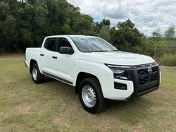 2026 NISSAN NAVARA SL