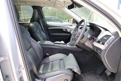 2023 Volvo XC90 Recharge Ultimate T8 Plug-In Hybrid