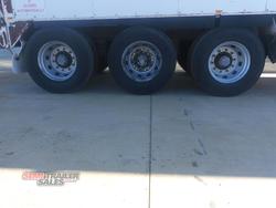 2009 Boomer BTE Walking Floor