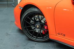 2017 Porsche 911 Carrera GTS