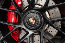 2017 Porsche 911 Carrera GTS