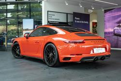 2017 Porsche 911 Carrera GTS