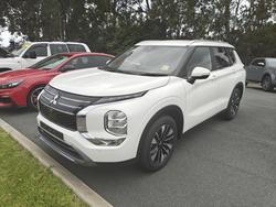 2025 MITSUBISHI Outlander LS