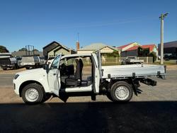 2025 Isuzu
D-MAX SX