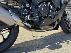 2025 Yamaha YZF-R1 Black