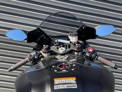 2025 Yamaha YZF-R1 Black