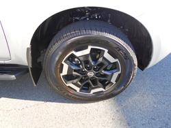 2025 Nissan Navara ST-X