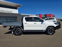 2021 Toyota Hilux SR5 White