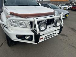 2011 TOYOTA
LANDCRUISER PRADO GXL (4x4)