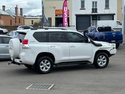2011 TOYOTA
LANDCRUISER PRADO GXL (4x4)