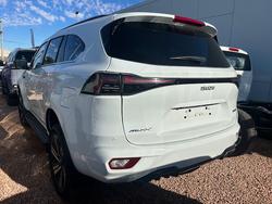 2025 Isuzu
MU-X LS-T