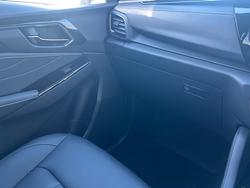 2025 Isuzu
MU-X LS-T