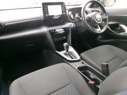 2023 Toyota Yaris Cross Hybrid GX