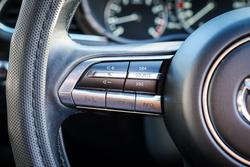 2022 MAZDA MAZDA3 X20 ASTINA M HYBRID