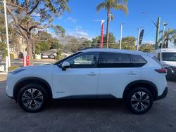 2025 Nissan
X-TRAIL ST-L e-POWER