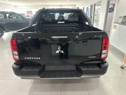2025 MITSUBISHI TRITON GSR