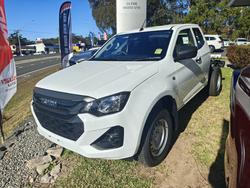 2025 ISUZU
D-MAX SX