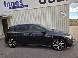 2022 VOLKSWAGEN GOLF MY23 R-LINE BLACK