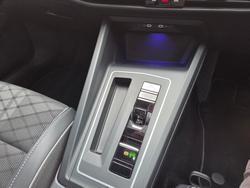 2022 VOLKSWAGEN GOLF MY23 R-LINE BLACK