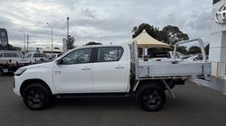 2024 Toyota Hilux 4x4 SR 2.8L T Diesel Automatic Double Cab
