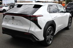 2023 Toyota bZ4x Standard AWD 71.4 kWh Li-ion batt Automatic Wagon