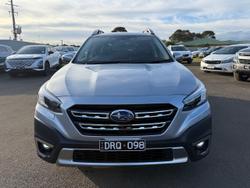 2022 Subaru
Outback AWD Touring